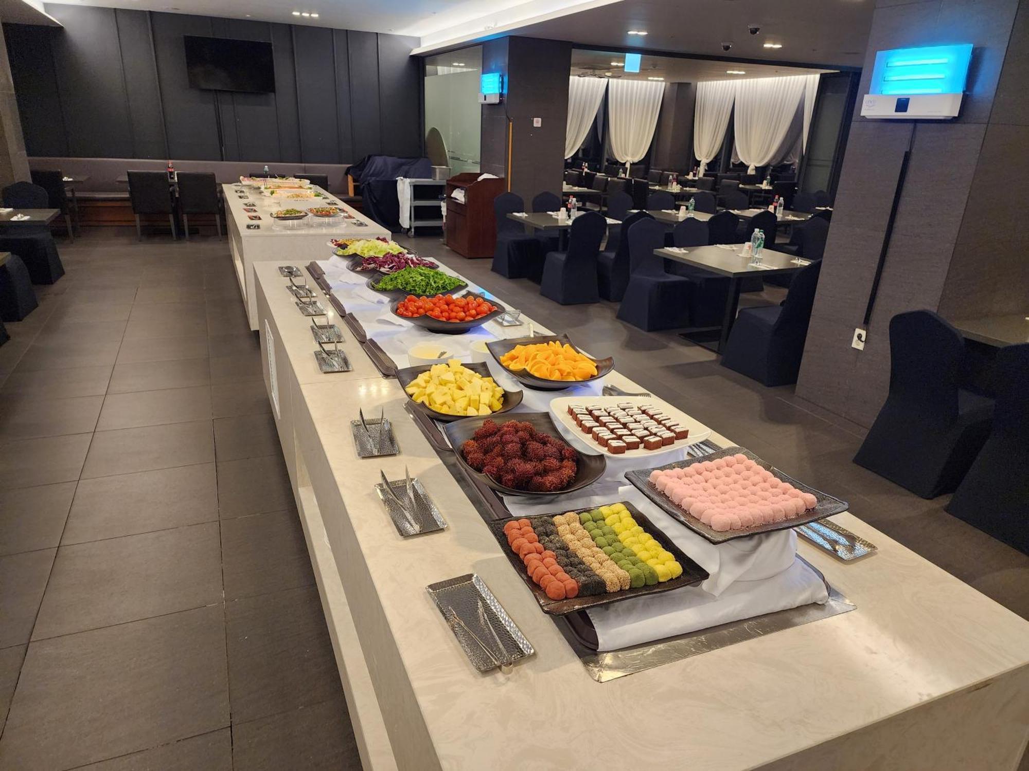Ramada By Wyndham Jeju Hamdeok Hotell Exteriör bild