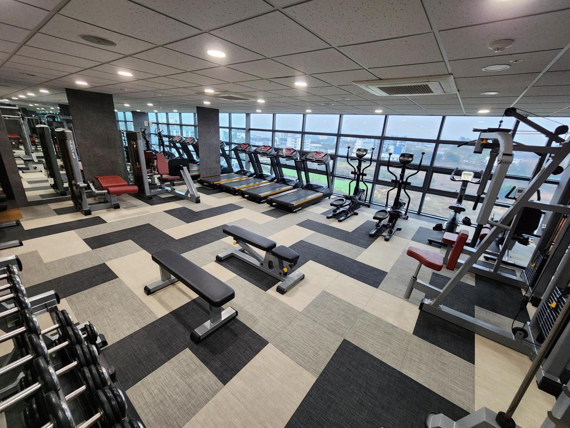Ramada By Wyndham Jeju Hamdeok Hotell Exteriör bild
